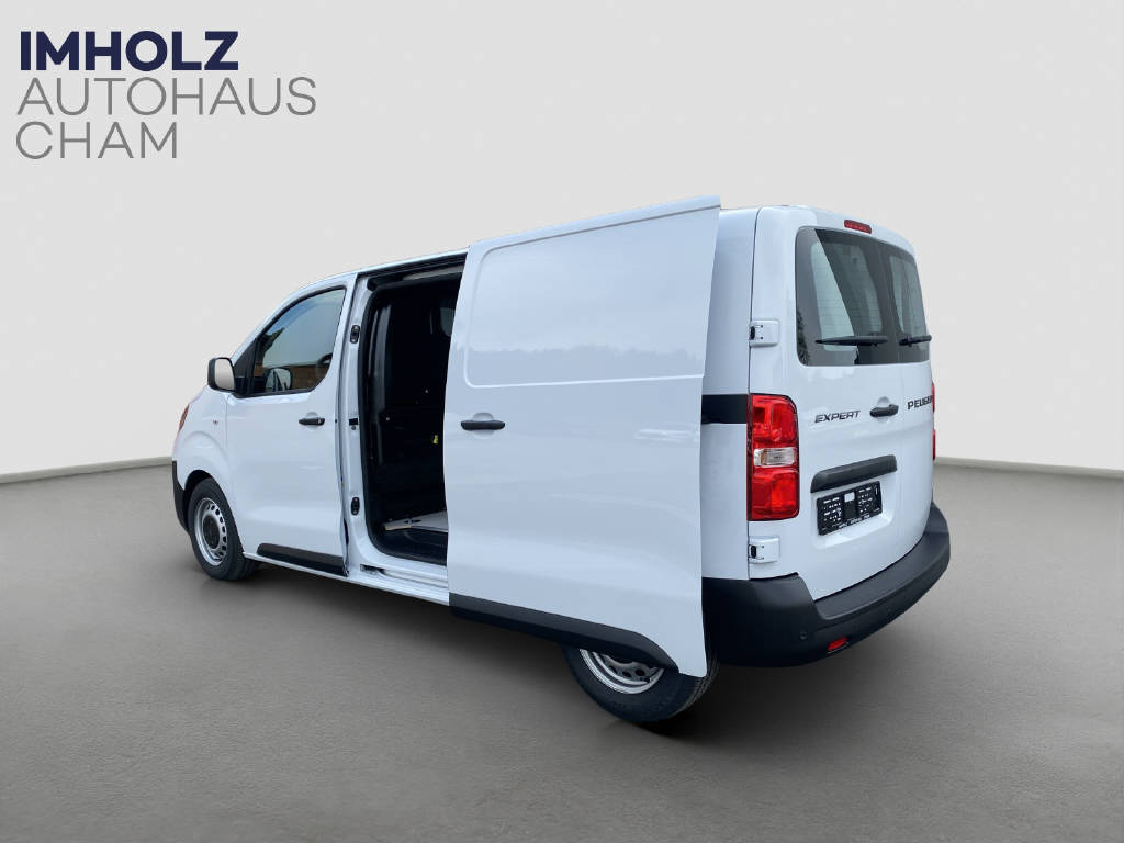 imho8269_2899632 vehicle image