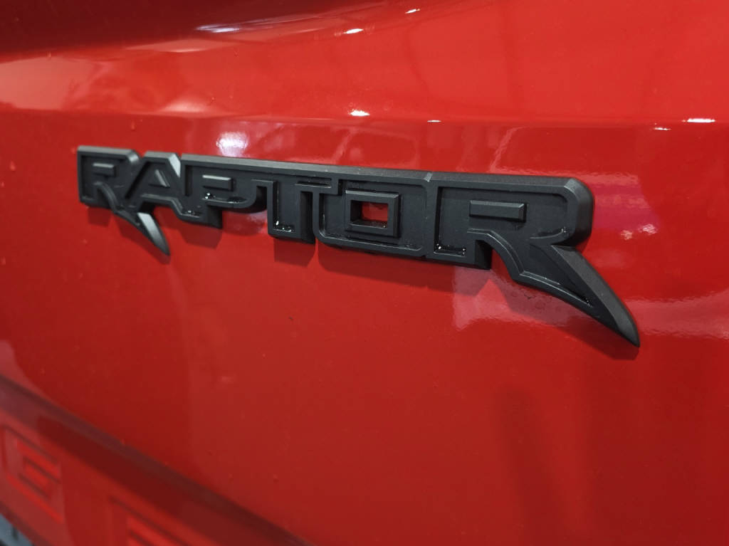 imho8269_2965873 vehicle image
