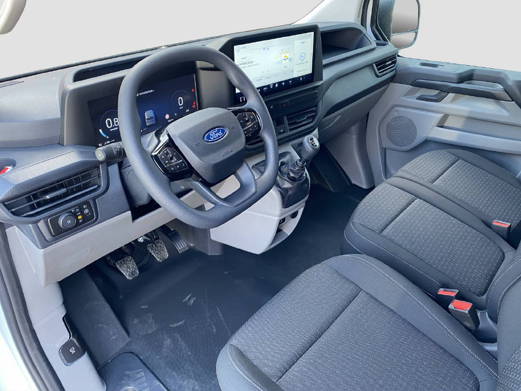 imho8269_2900932 vehicle image