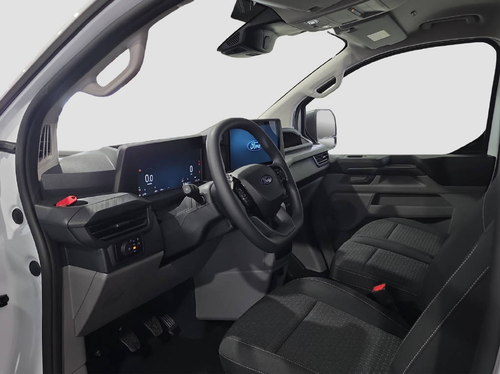 imho8269_2976151 vehicle image