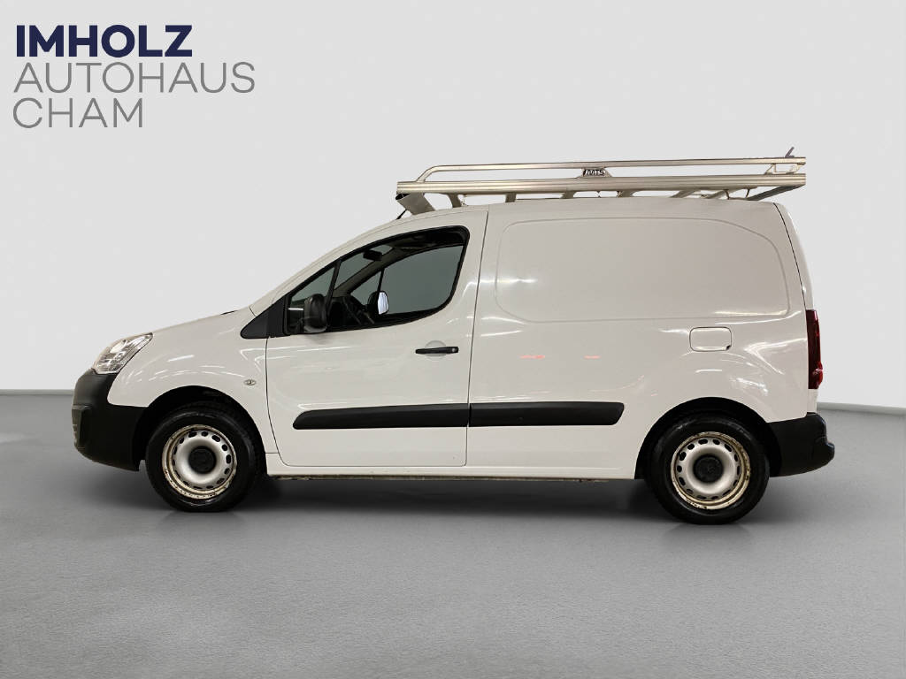 imho8269_2968223 vehicle image