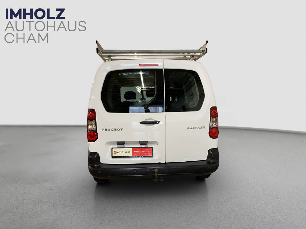 imho8269_2968223 vehicle image