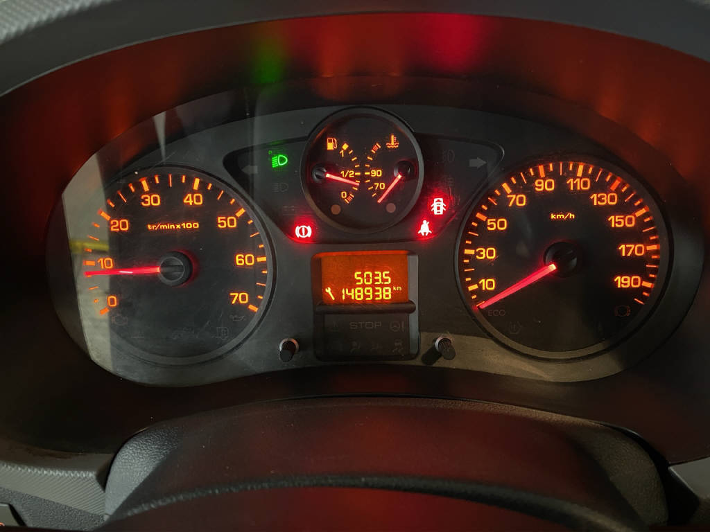 imho8269_2968223 vehicle image