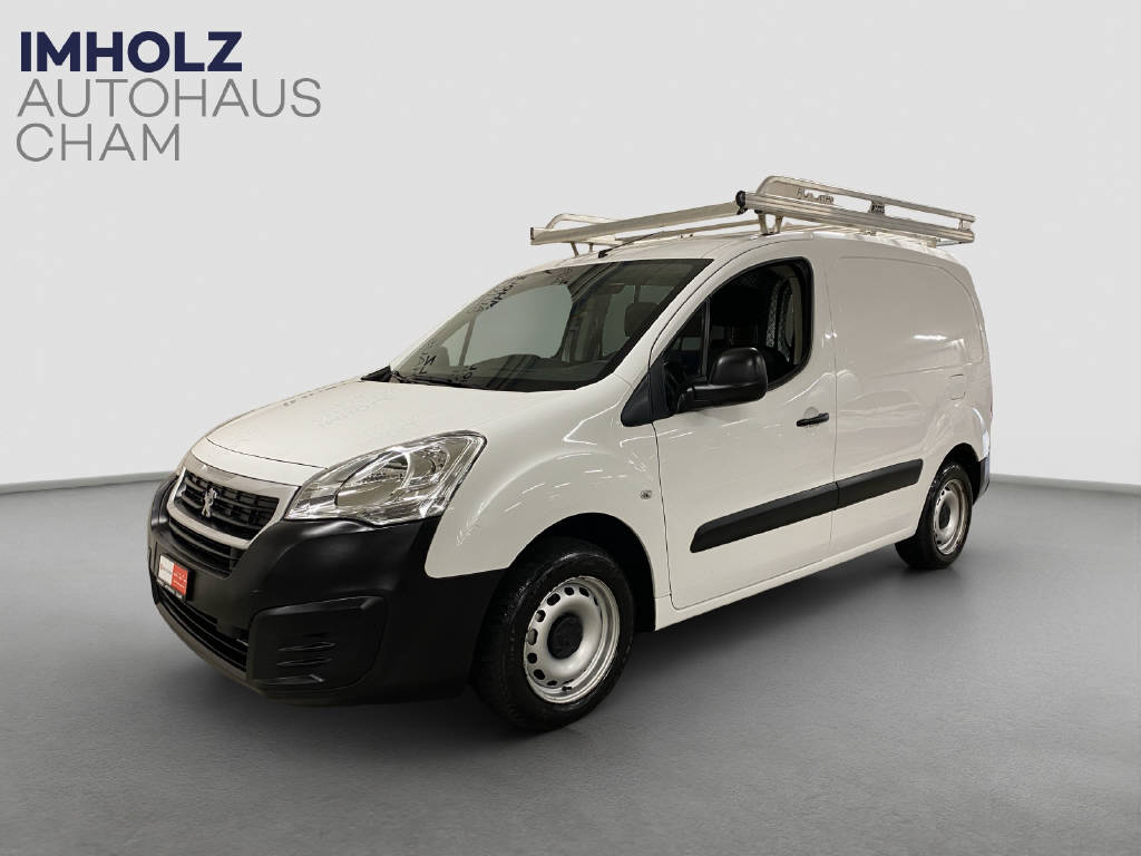 imho8269_2976157 vehicle image