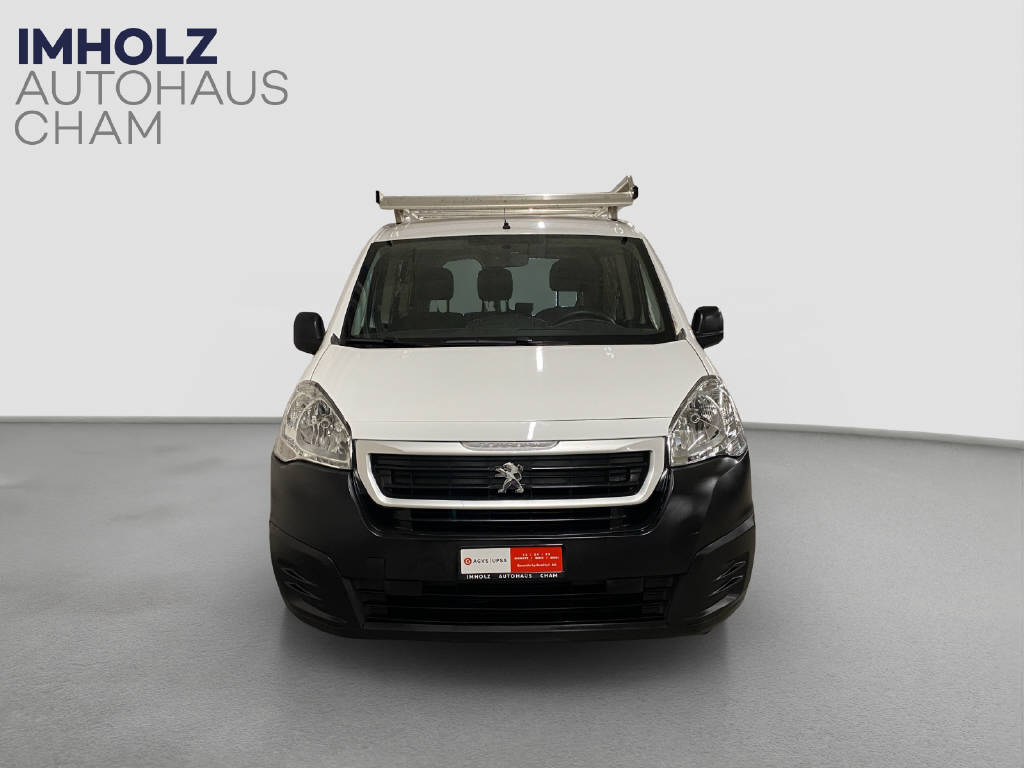 imho8269_2976157 vehicle image