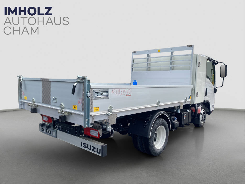 imho8269_2913066 vehicle image