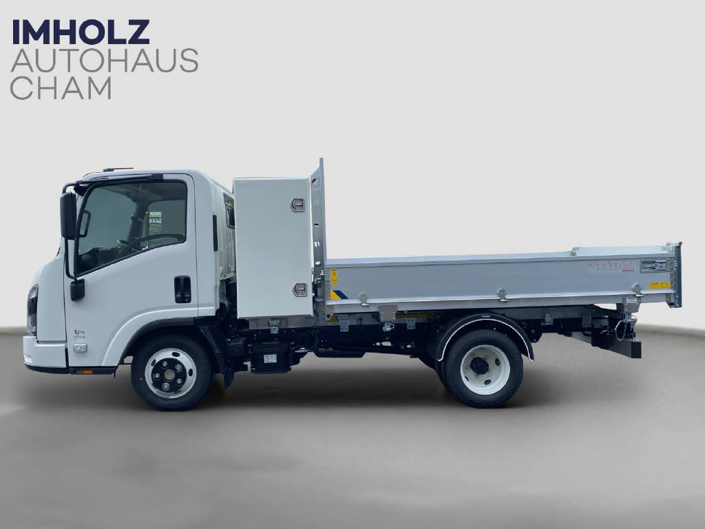 imho8269_2913067 vehicle image