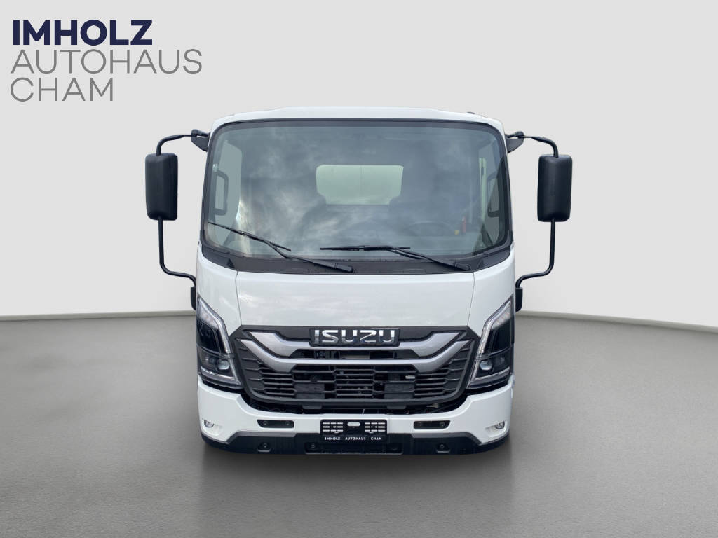 imho8269_2913068 vehicle image