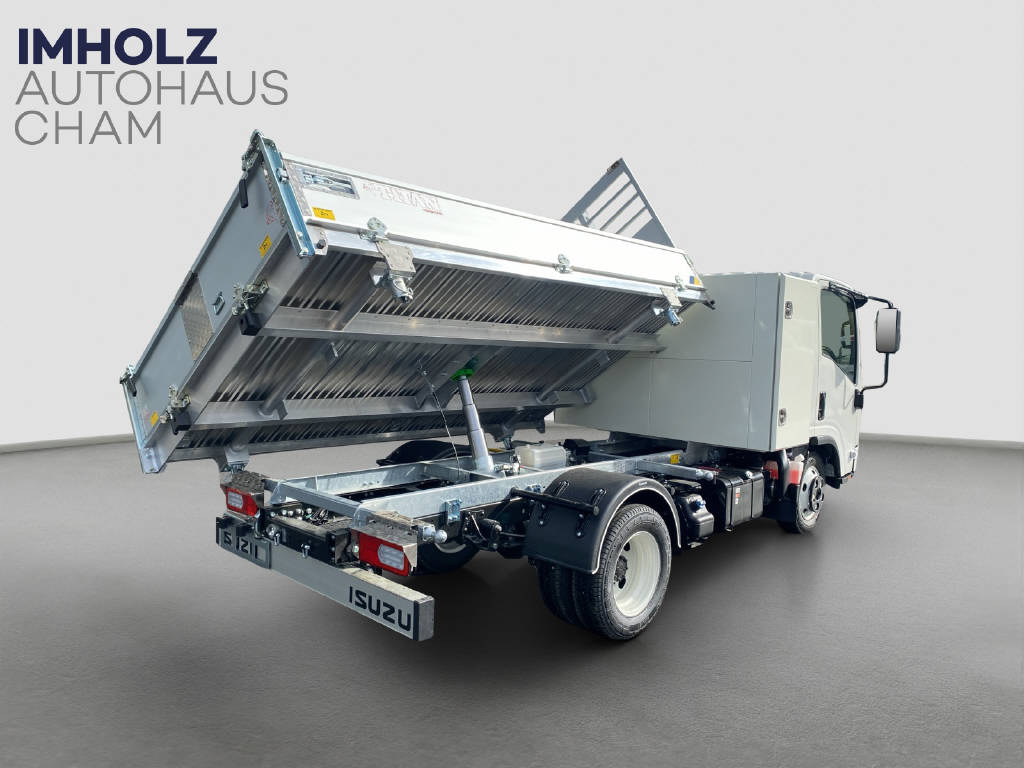 imho8269_2913068 vehicle image