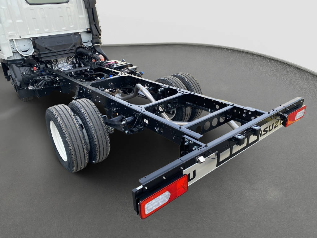 imho8269_2913069 vehicle image