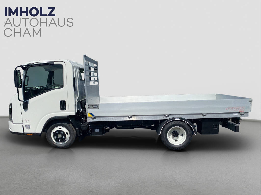 imho8269_2913071 vehicle image