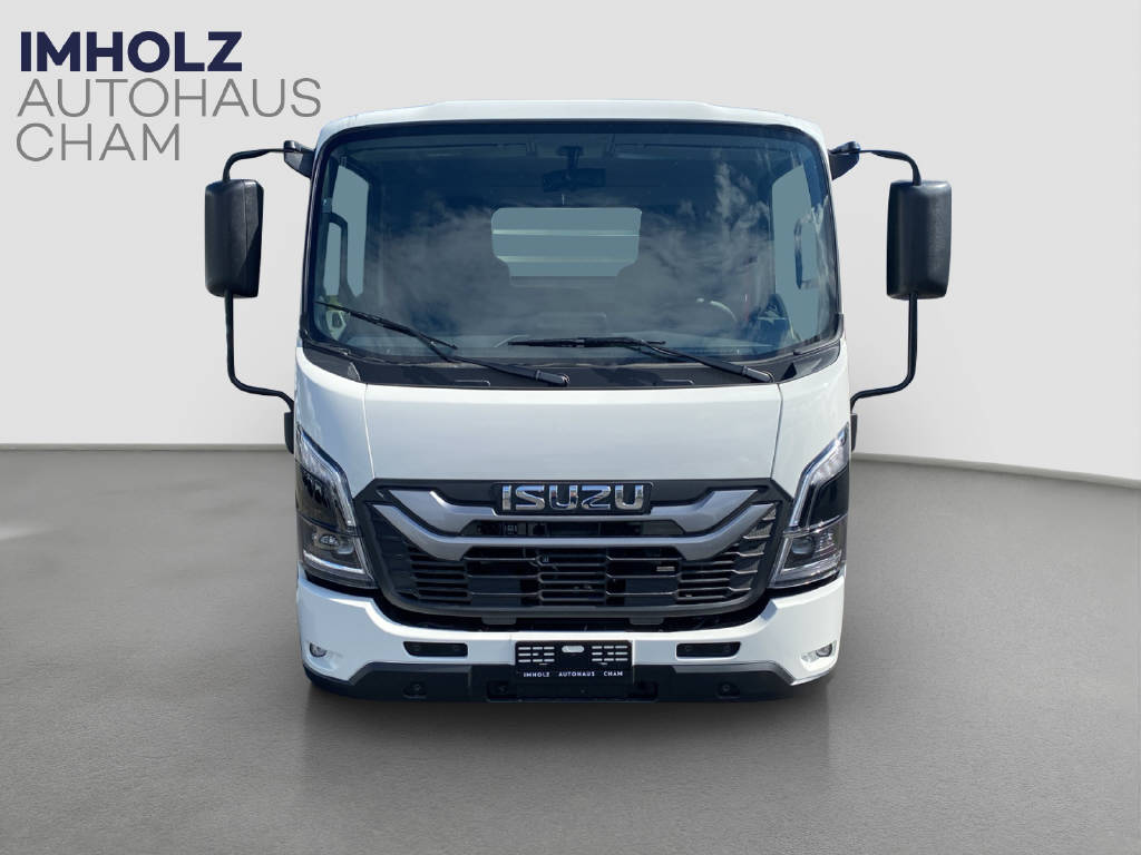 imho8269_2913071 vehicle image