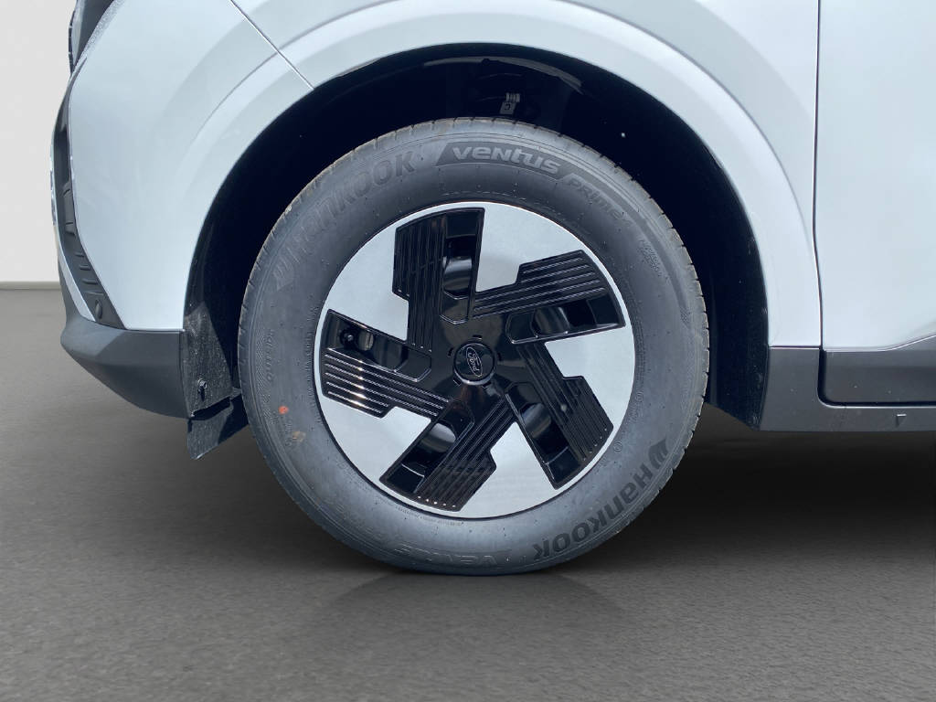 imho8269_2913072 vehicle image