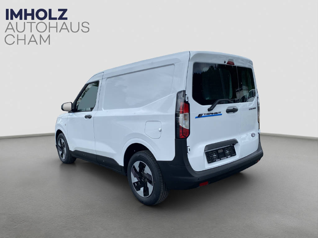 imho8269_2913072 vehicle image