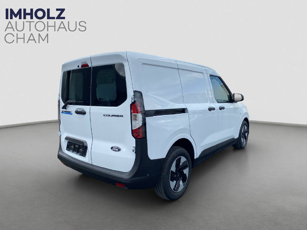 imho8269_2913072 vehicle image