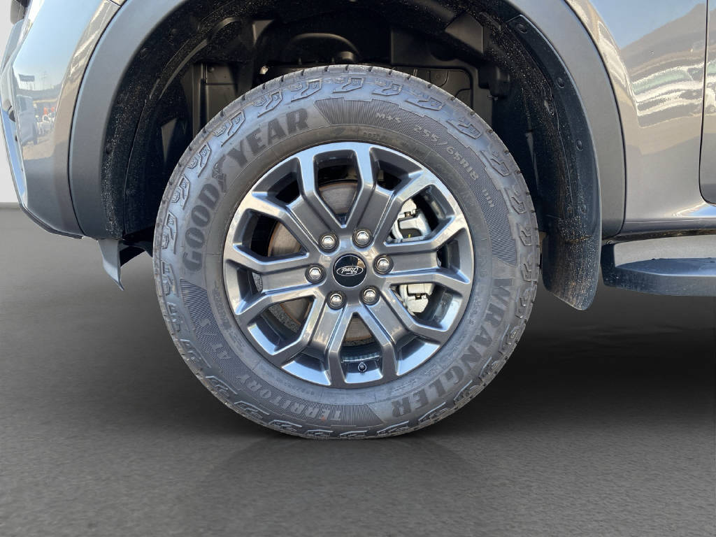 imho8269_2964881 vehicle image