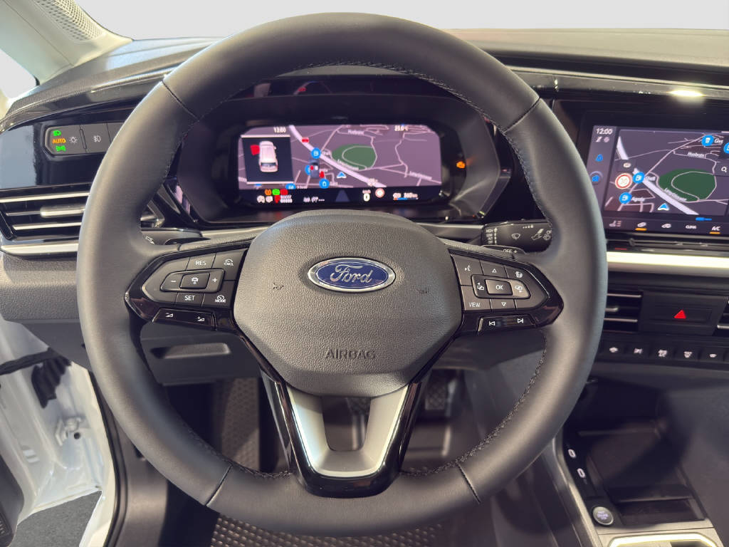 imho8269_2976182 vehicle image
