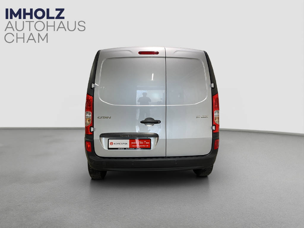 imho8269_2976183 vehicle image