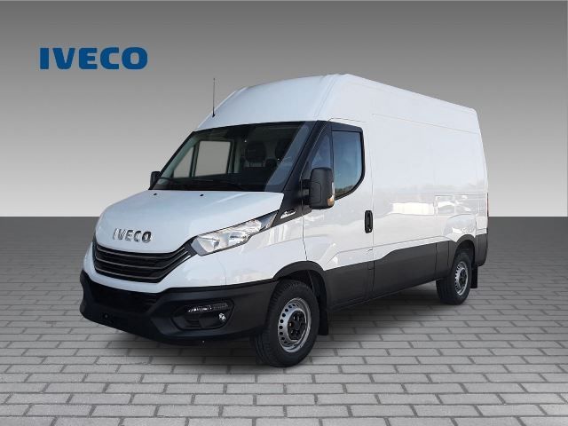 IVEC8500_2305516 vehicle image